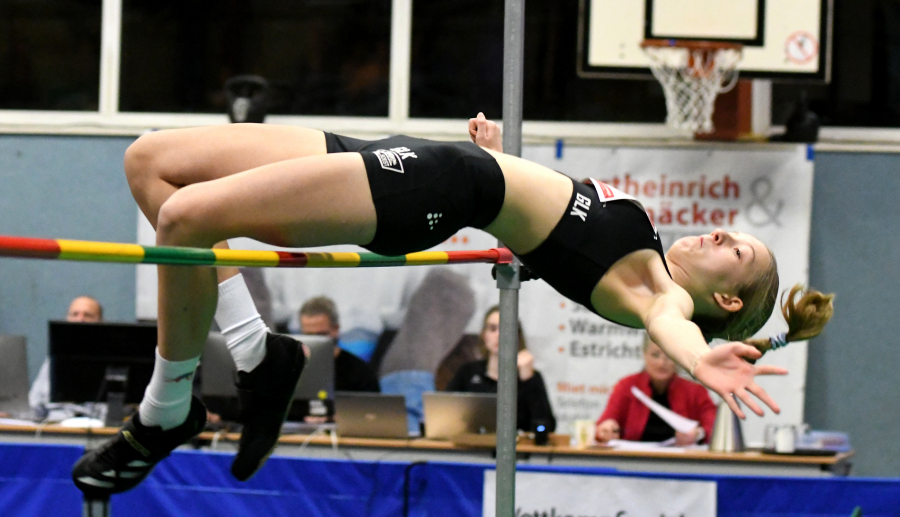 Greta Karsten vom LAZ Soest f&uuml;hrt die W14-Meldeliste im Hochsprung bei den Westf&auml;lischen Hallenmeisterschaften in Dortmund an. Foto: Bottin
