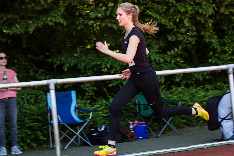 Hannah Seume beim 400-Meter-Lauf.