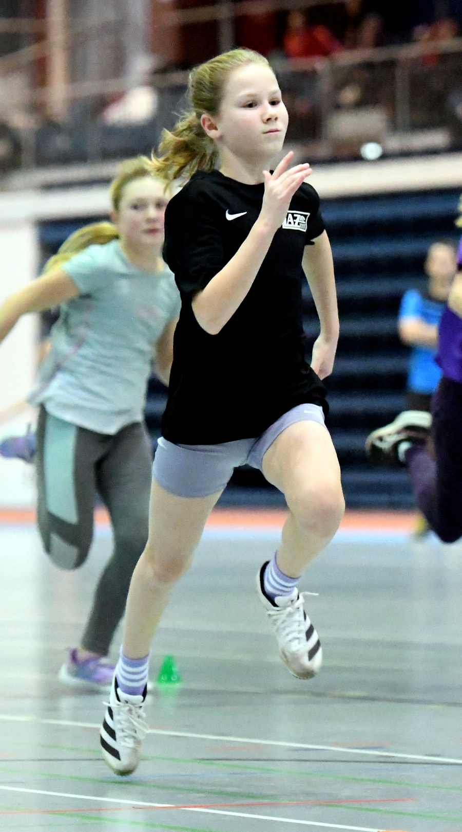 Doppelsiegerin in Bielefeld: Noelle Biegel (W10) vom LAZ Soest setzte sich im 50-Meter-Sprint und im Weitsprung mit starken Leistungen durch. Foto: Bottin