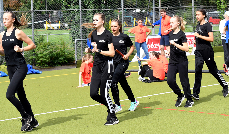 Das LAZ Soest bei der U16-DM. 