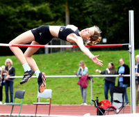 Überragend: Mit 1,64 Metern ist Greta Karsten vom LAZ Soest die beste 13-jährige Hochspringerin Deutschlands. Foto: Bottin|Vielseitig talentiert: W15-Athletin Nia Ferige vom LAZ Soest holte 2025 fünf Titel bei Westfalenmeisterschaften. Im Hammerwurf                              gelang der jungen Enserin mit DM-Platz sechs der Sprung in die deutsche Spitzenklasse. Foto: Bottin|Nicht weniger als acht Mal führt Rafael Hesse vom LAZ Soest in den unterschiedlichsten Disziplinen die westfälische Bestenliste an. Der M14-Athlet feierte mit Neunkampf-Bronze bei den deutschen Jugend-Mehrkampfmeisterschaften einen herausragenden Erfolg. Foto Bottin|Maja Bolinger gehört bundesweit zu den besten Sprinterinnen des jüngeren U18-Jahrgangs 2009. Bei der Jugend-DM in Wattenscheid gelangen ihr über 100 Meter mit Platz sechs und über 100-Meter-Hürden mit Platz acht zwei Finalplatzierungen. Foto: Bottin|Ines Rustemeyer (W50) holte 2025 insgesamt fünf Finalplatzierungen bei deutschen Meisterschaften in der Halle und im Freien. Über 200 Meter wurde die Athletin des LAZ Soest Westfalenmeisterin. Foto: Bottin|Gleich fünf Mal konnte W15-Athletin Nia Ferige vom LAZ Soest als Landesmeisterin 2025 das Westfalenpferdchen entgegennehmen. Im Hammerwurf schaffte die junge Enserin mit DM-Platz sechs den Sprung in die deutsche Spitzenklasse. Foto: Bottin|||