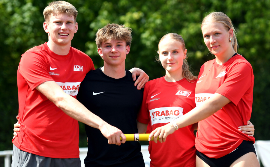 Bronze-Quartett: in der 4 x 200- Meter - Mixed - Staffel landete das Team des LAZ Soest, v.l.n.r. Moritz Langenscheidt, Matthis Eckhoff, Maja Bolinger und Mia Vollmer, in 1:37,69 Minuten auf Platz drei. Foto: Bottin