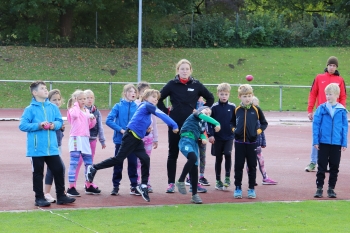 Luisa Noll beim Sportabzeichentag.