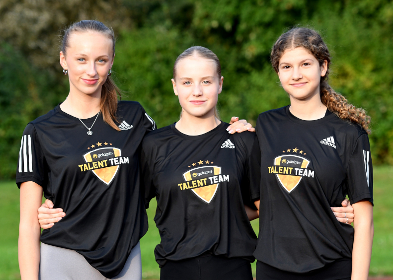 Starkes Trio: Sophie Martin, Maja Bolinger und Gesa Blesken (von links)  wurden in den Landeskader Westfalens berufen. - Foto: Bottin|||