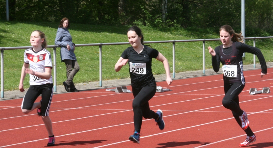 Antonia Capodifero (Mitte) sprintete dreimal als Erste ins Ziel.