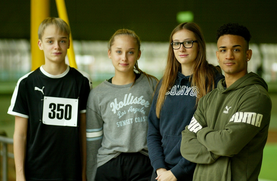 Nils Klee, Maleen Klee, Lara Büttner und Carlos Bone Padilla (von links).