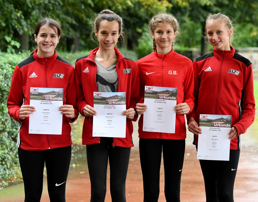 von links: Carmen Büttner, Mathilda Grienitz, Gesa Blesken und Sophie Martin.